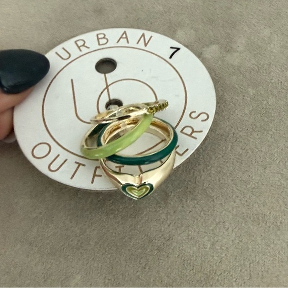 NWT Urban Outfitters Green Gold Butterfly Ring Stack, Size 7 - Picture 1 of 3